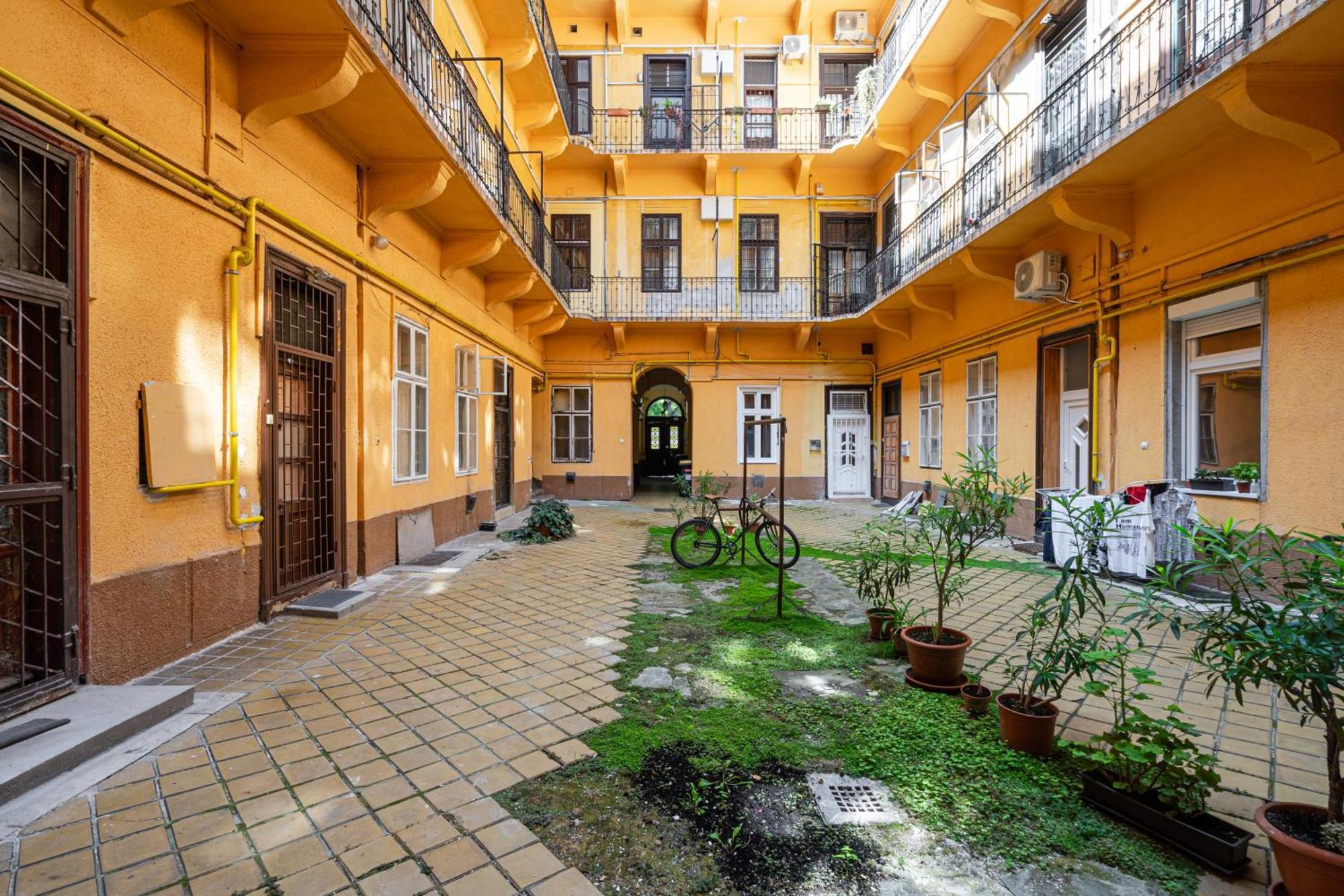 H9- Boutique Apartments, Best Location, By Bqa ブダペスト エクステリア 写真